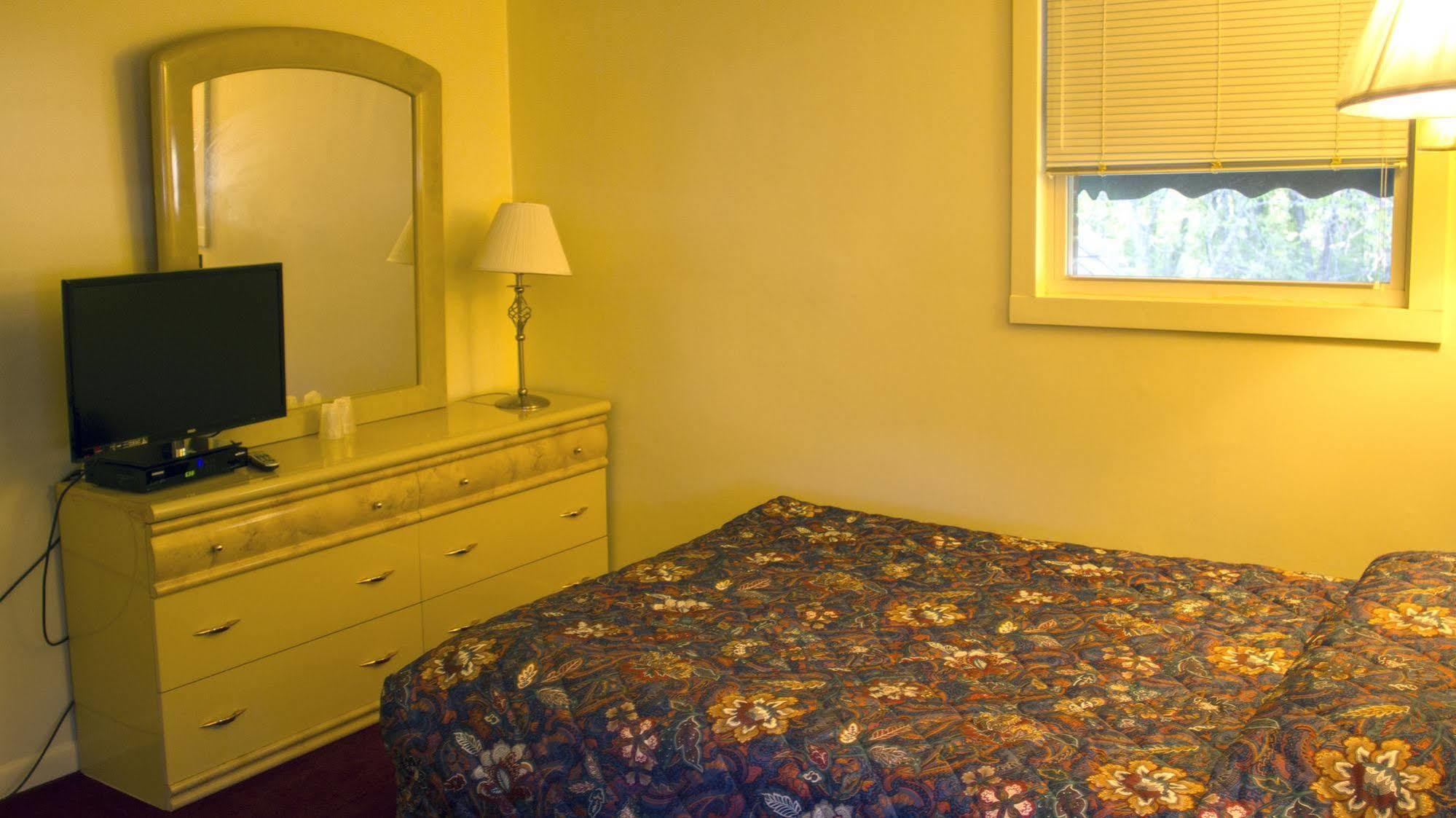 Countryside Motel Fishkill Exterior photo